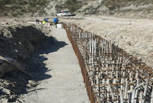 Armatura del muro e del cordolo a Schiavi d’Abruzzo