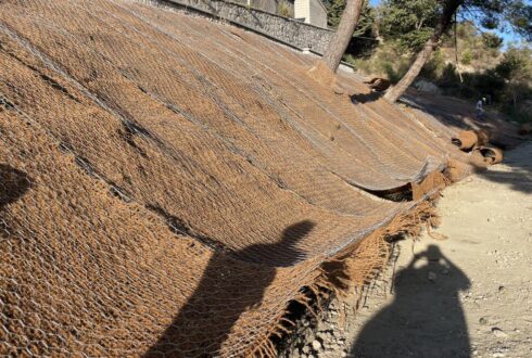 Posa Rete Paramassi per Protezione Scarpata Comune di Castelguidone